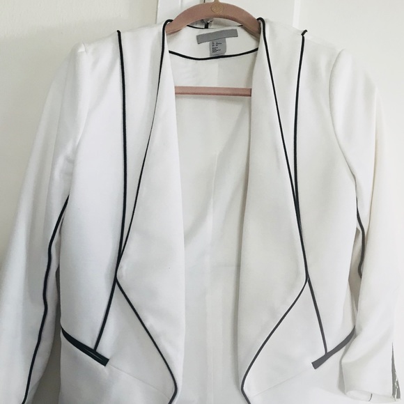 H&M Jackets & Blazers - Lightweight Blazer